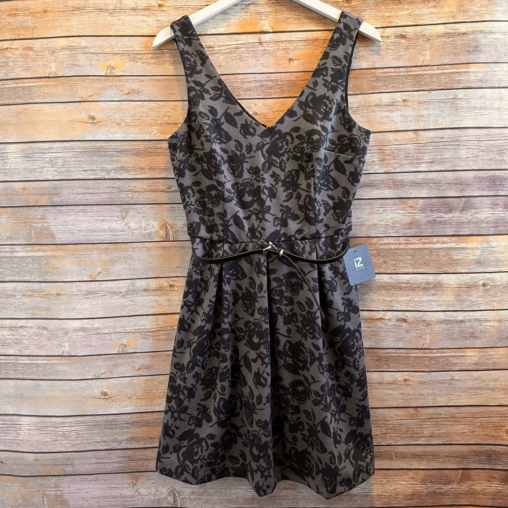 iZ BYER Floral Belted Dress Size Juniors 11 NWT